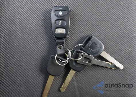 2004 Honda Element Ex z USA, uszkodzony, nr VIN 5J6YH18544L001071